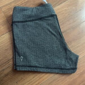 Ivivva size 14 herringbone shorts